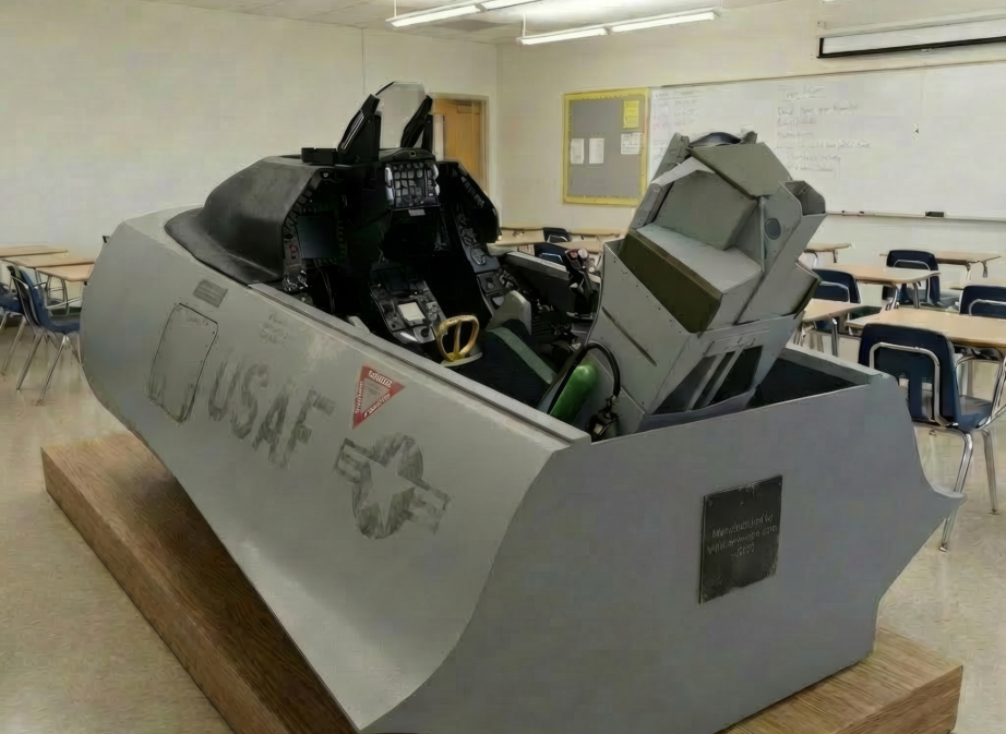 F16 Flight Simulator